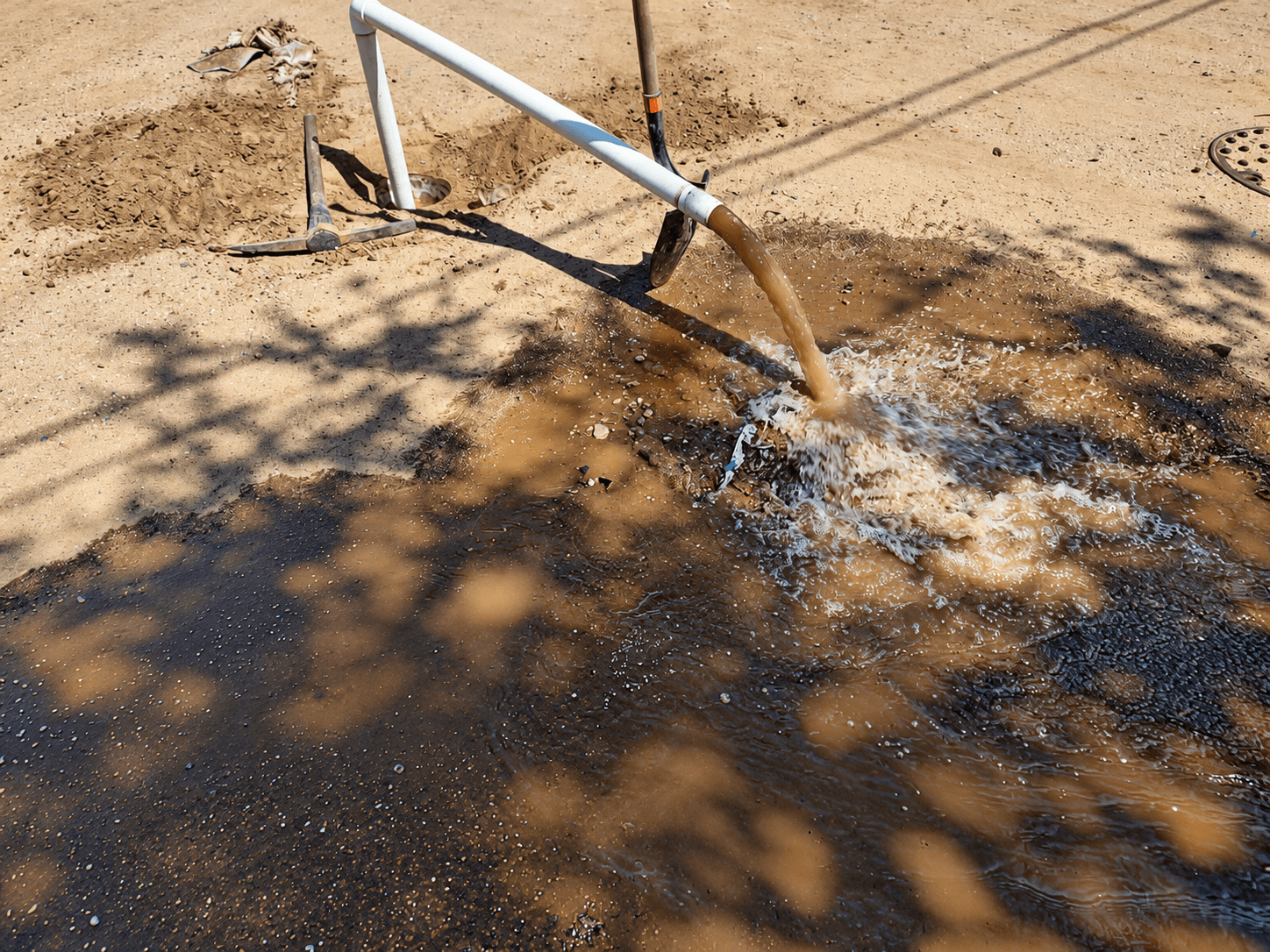 TRABAJOS DE LAVADO Y DRENADO DE LA RED DE AGUA POTABLE